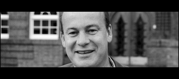 theo+dsc06757b+(615x192) (1)